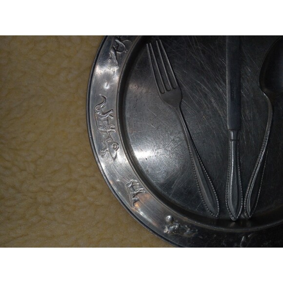 Vintage Aluminum Serving Snack Plate And Silverware Animals 6" Diameter Germany - Picture 3 of 9